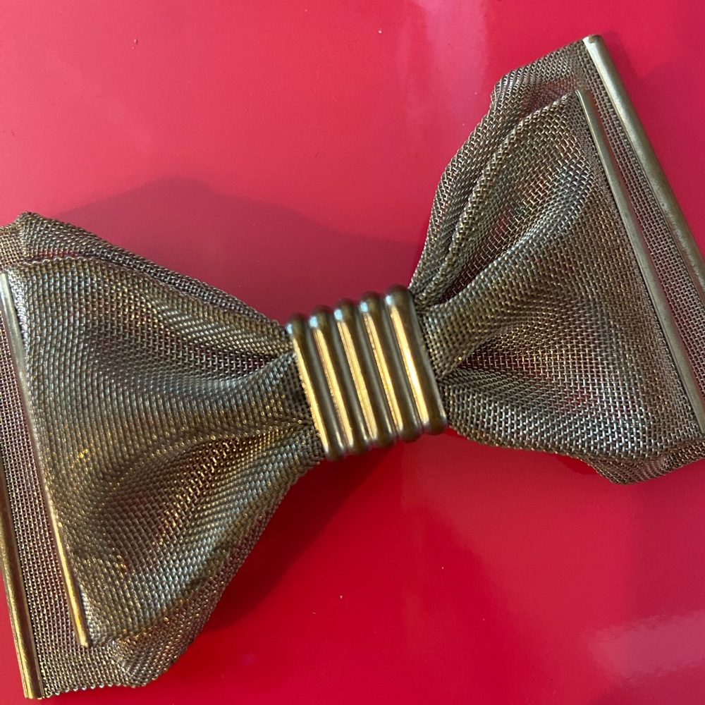 Vintage silver bow brooch